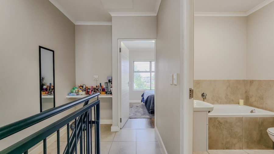 2 Bedroom Property for Sale in Zonnendal Western Cape